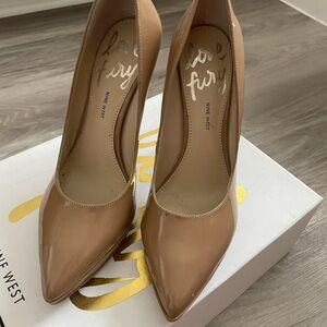 Very lightly worn, sexy heals. Nine West